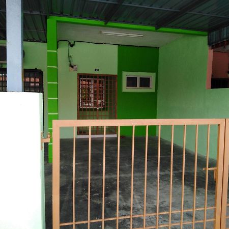 Pelangi Homestay Bota Eksteriør bilde