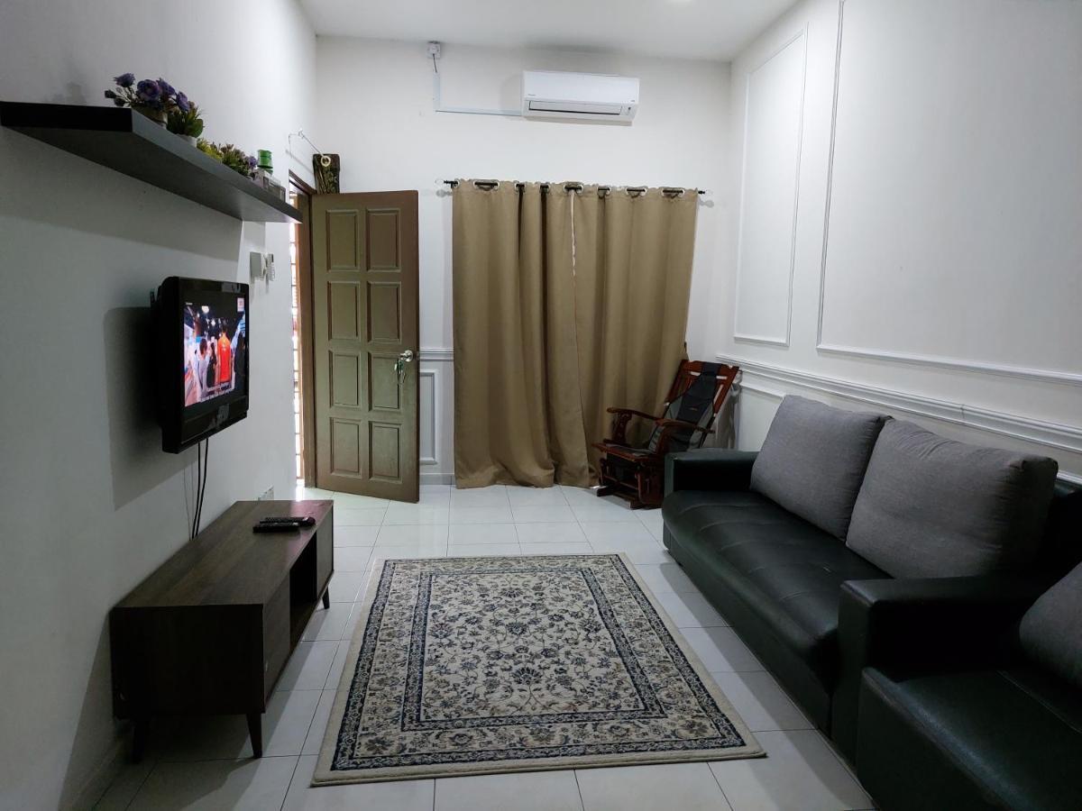 Pelangi Homestay Bota Eksteriør bilde